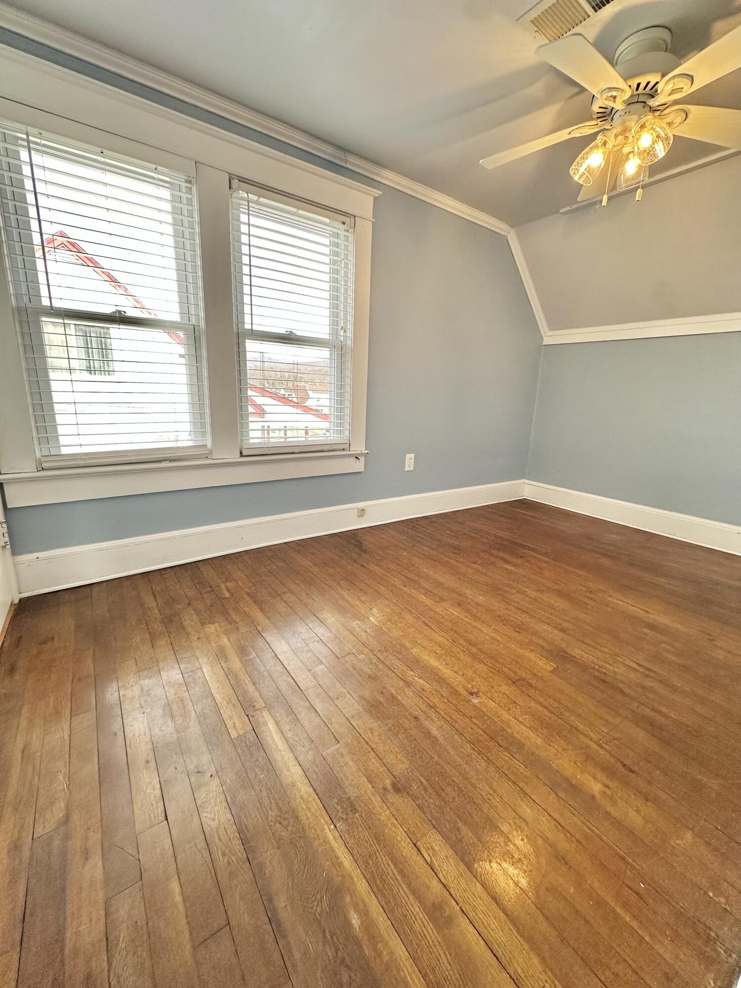 1434 S Howard Ave, Covington, Virginia image 29