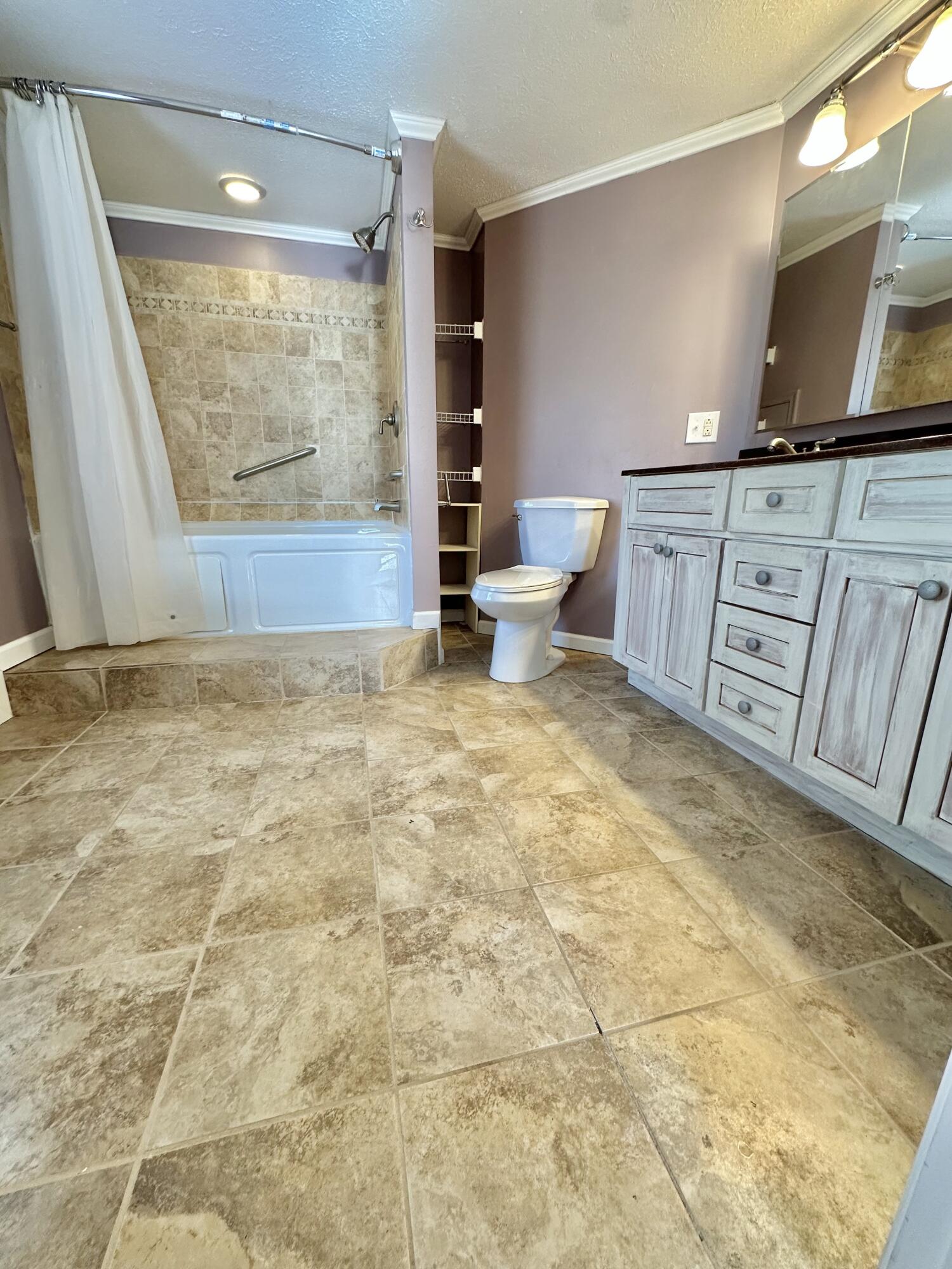 1434 S Howard Ave, Covington, Virginia image 23