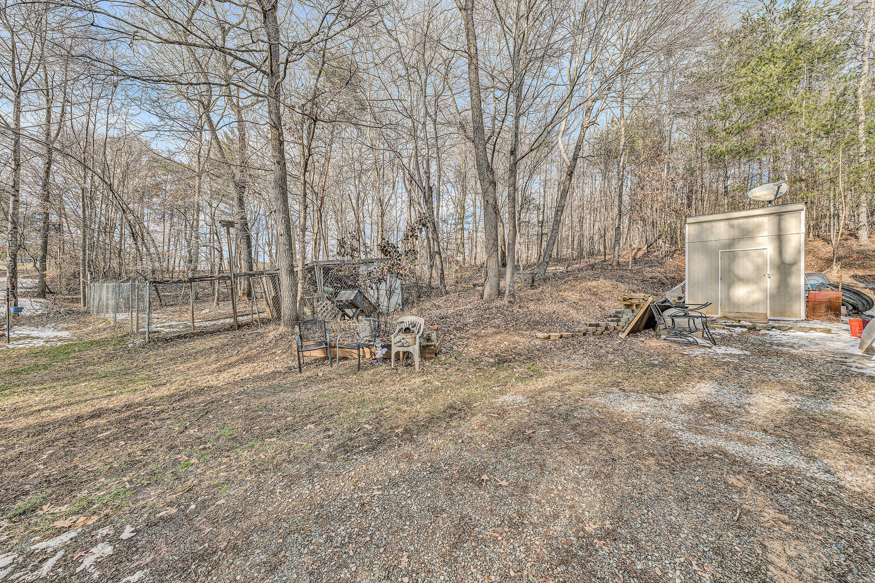 2290 Taylors Rd, Boones Mill, Virginia image 23