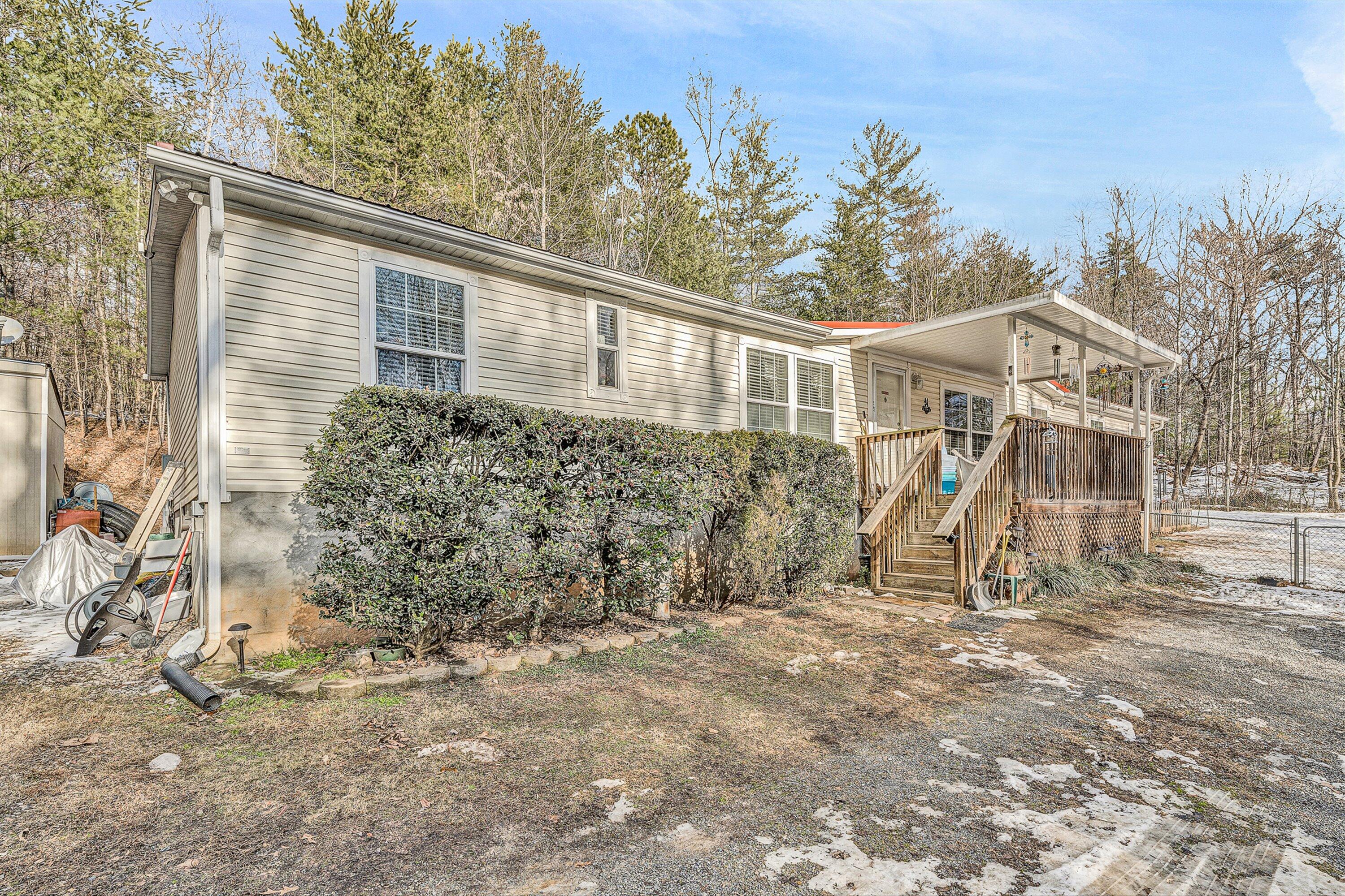 2290 Taylors Rd, Boones Mill, Virginia image 1