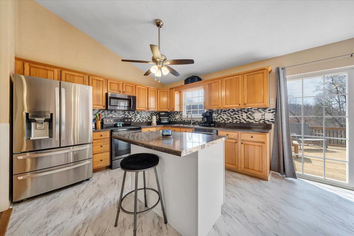 1012 Miller Hollow Rd, Goodview, Virginia image 10