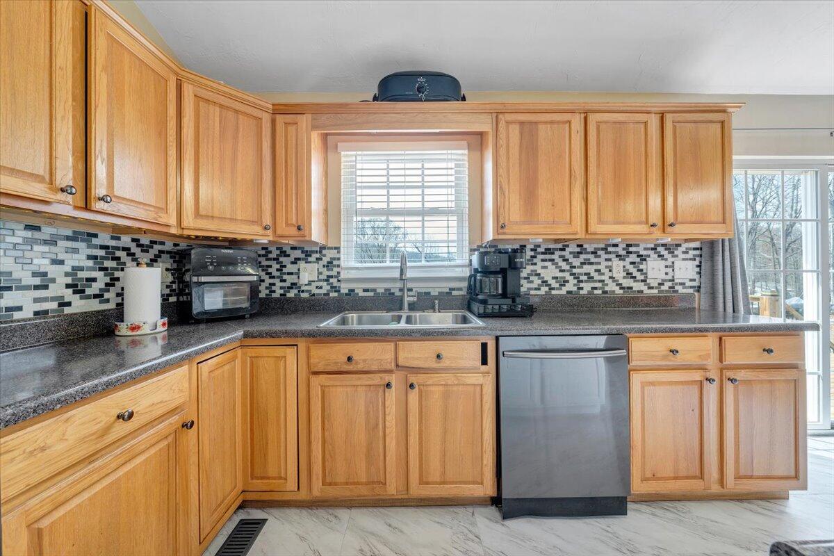 1012 Miller Hollow Rd, Goodview, Virginia image 13