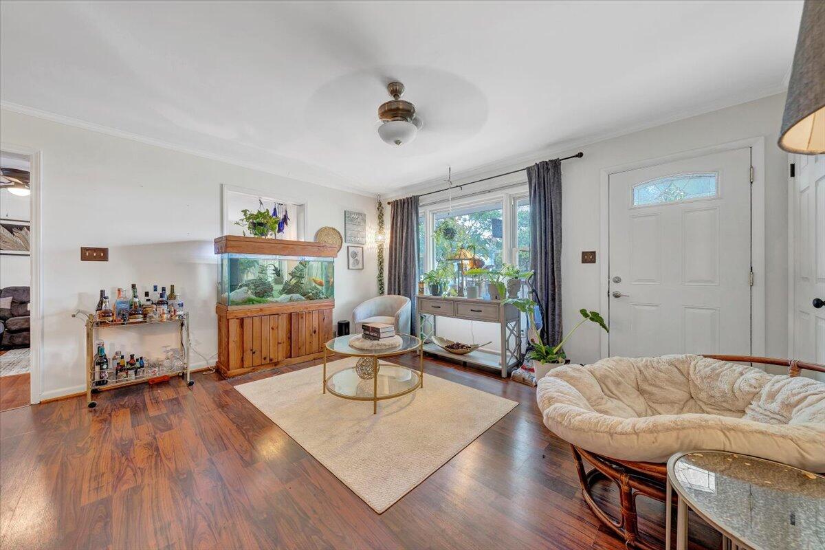 2734 Embassy Dr, Roanoke, Virginia image 8
