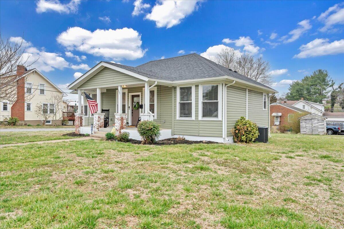 305 N Blair St, Vinton, Virginia image 27