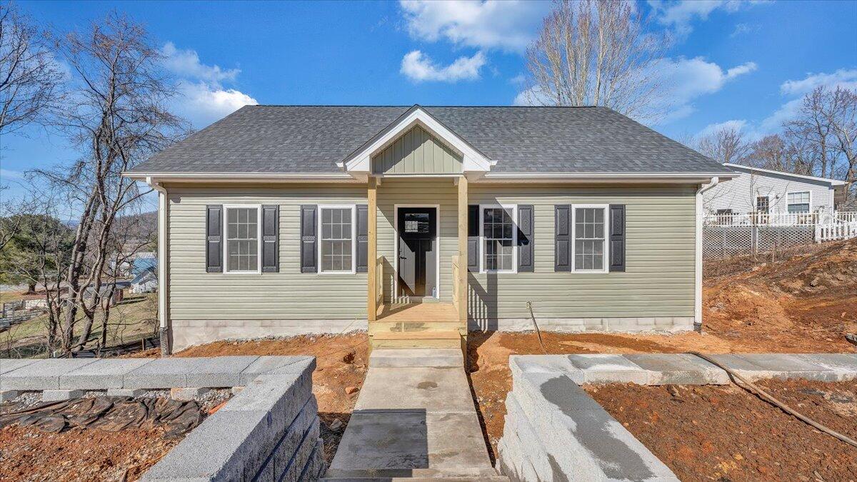 132 Chenault St, Buchanan, Virginia image 1