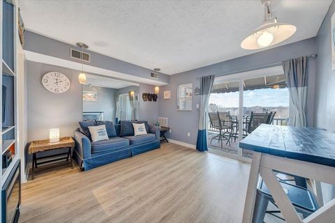 Condo For Sale - 1089 Bluewater Dr #411<br/> Moneta, VA 24121