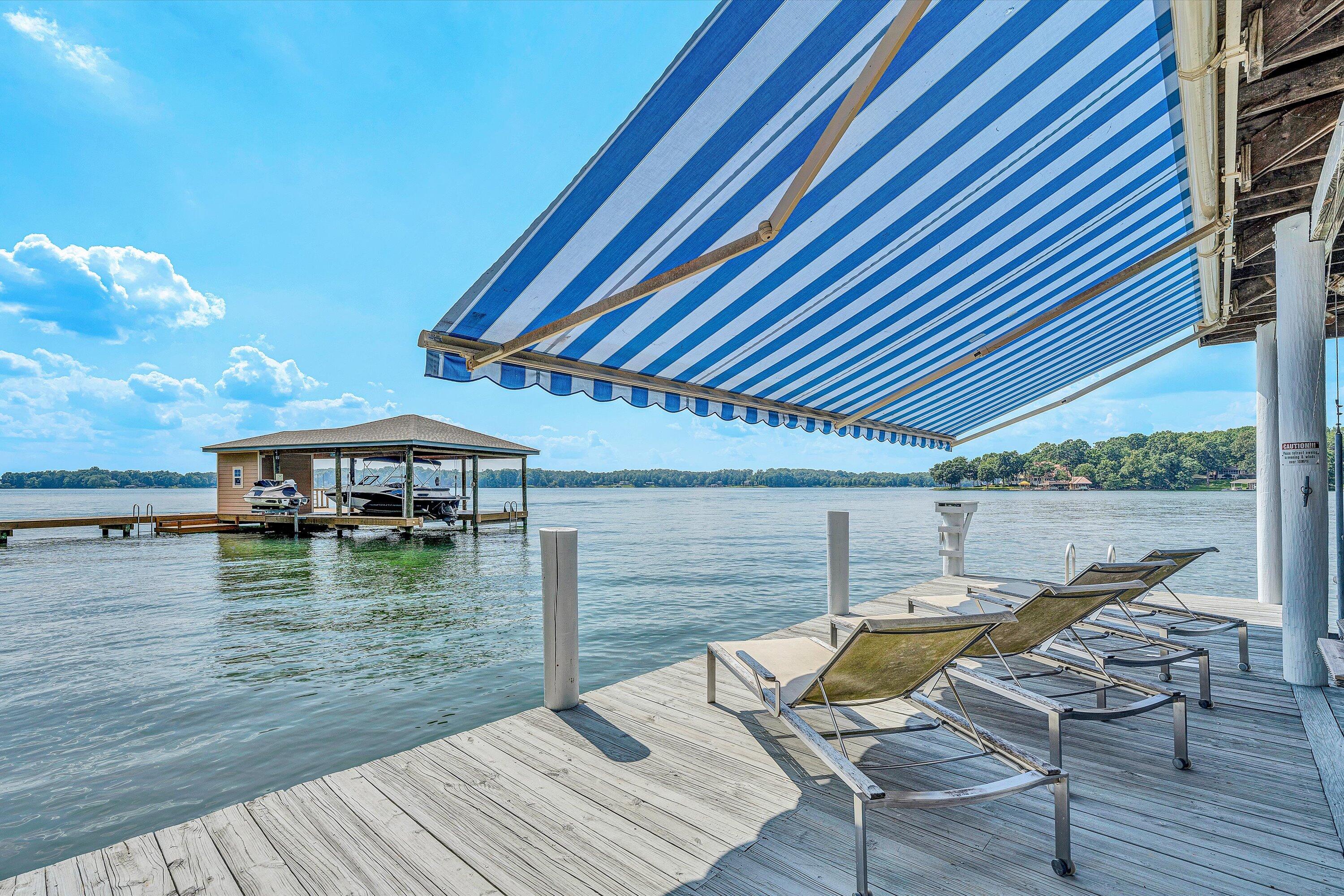 Huddleston, Virginia 24104, United States, 4 Bedrooms Bedrooms, ,4 BathroomsBathrooms,Residential,Active,179135