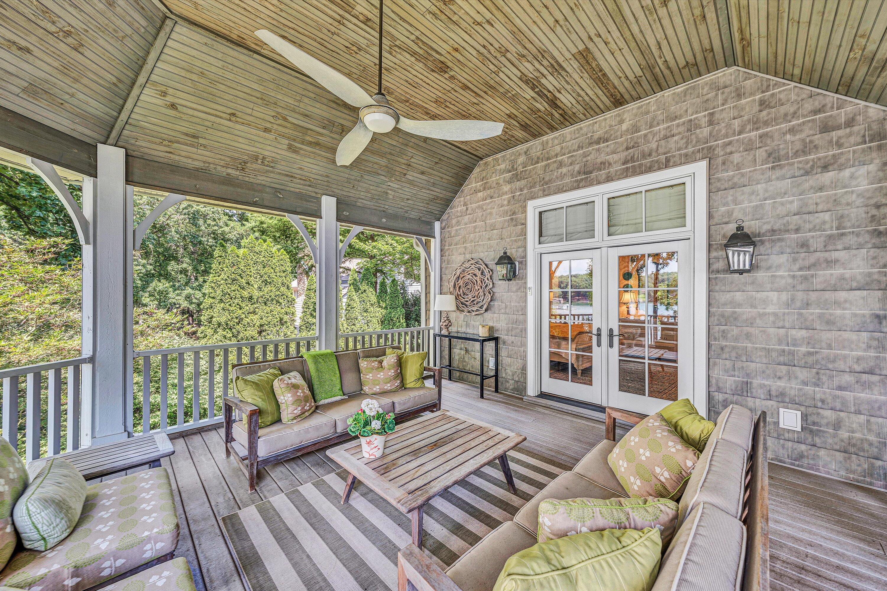 Huddleston, Virginia 24104, United States, 4 Bedrooms Bedrooms, ,4 BathroomsBathrooms,Residential,Active,179135