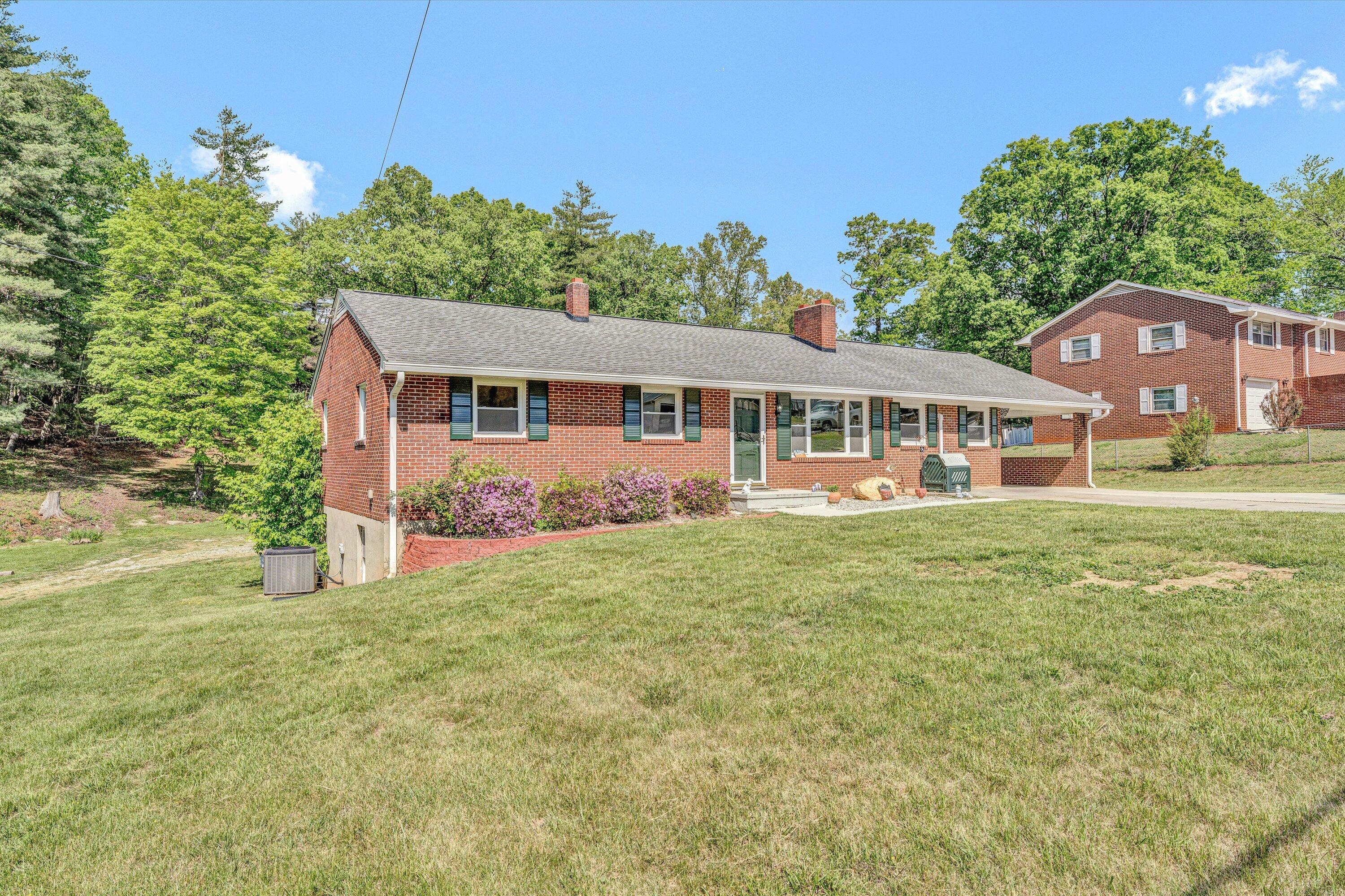 150 Woodland Dr, Rocky Mount, Virginia image 2