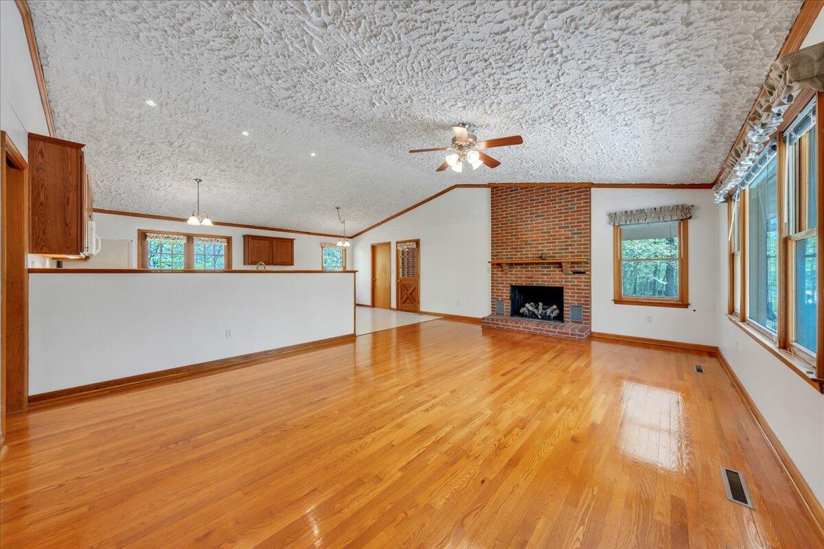 3160 Brian Rd, Salem, Virginia image 4
