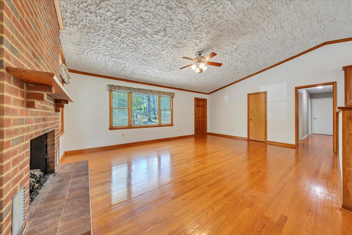 3160 Brian Rd, Salem, Virginia image 7