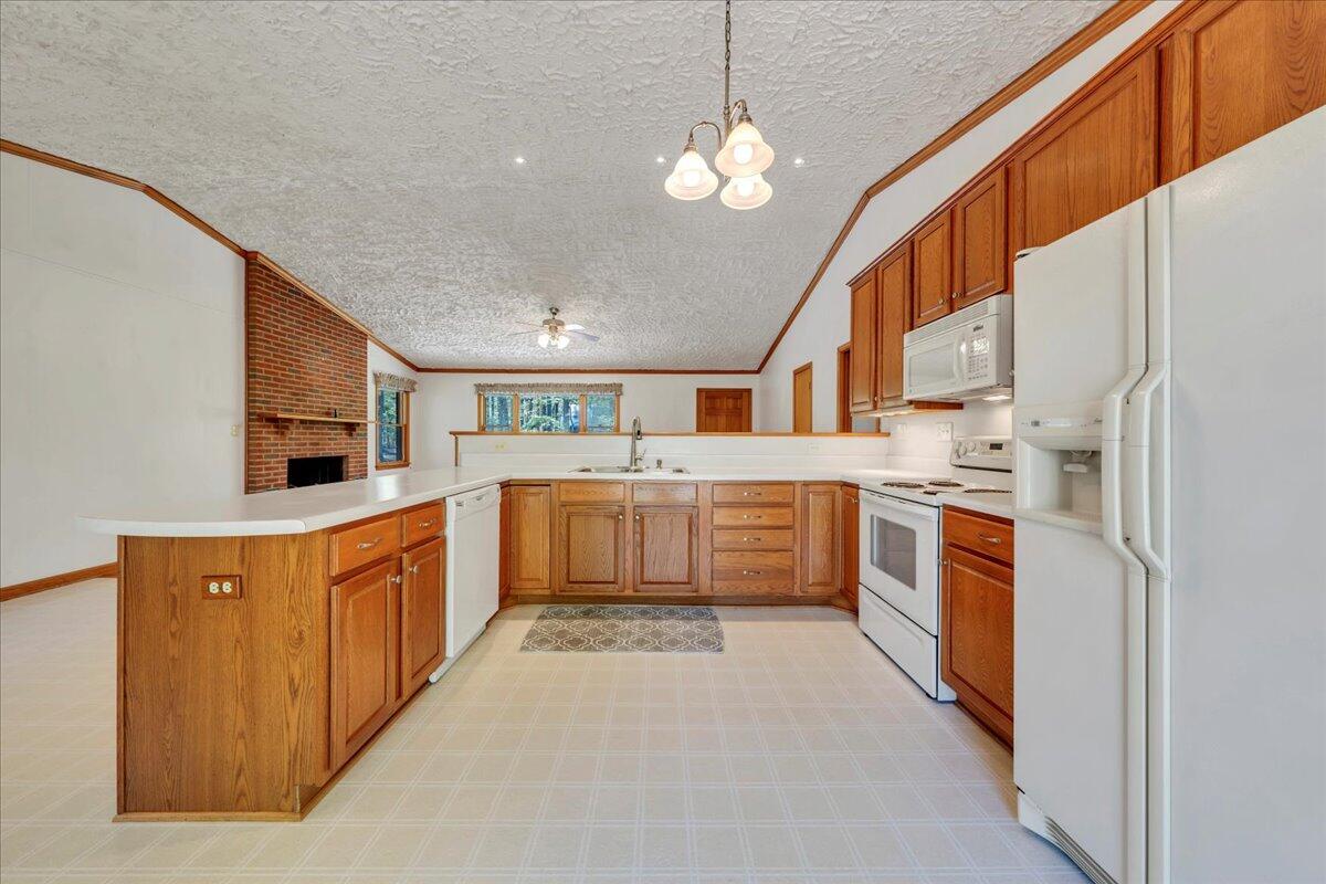 3160 Brian Rd, Salem, Virginia image 14