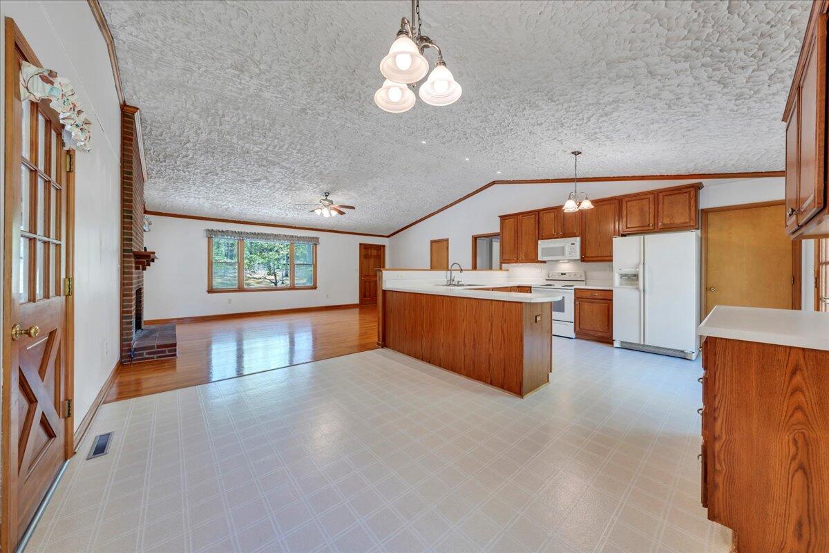 3160 Brian Rd, Salem, Virginia image 11
