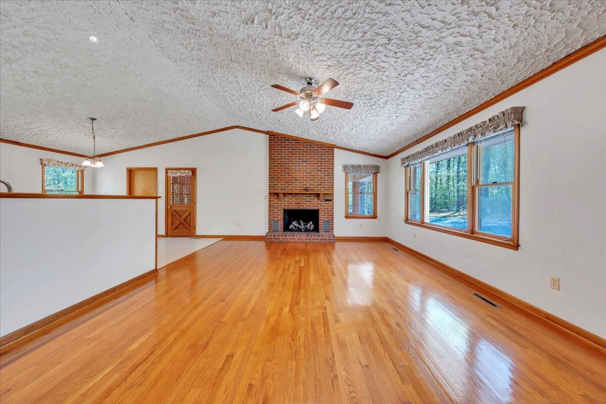 3160 Brian Rd, Salem, Virginia image 5