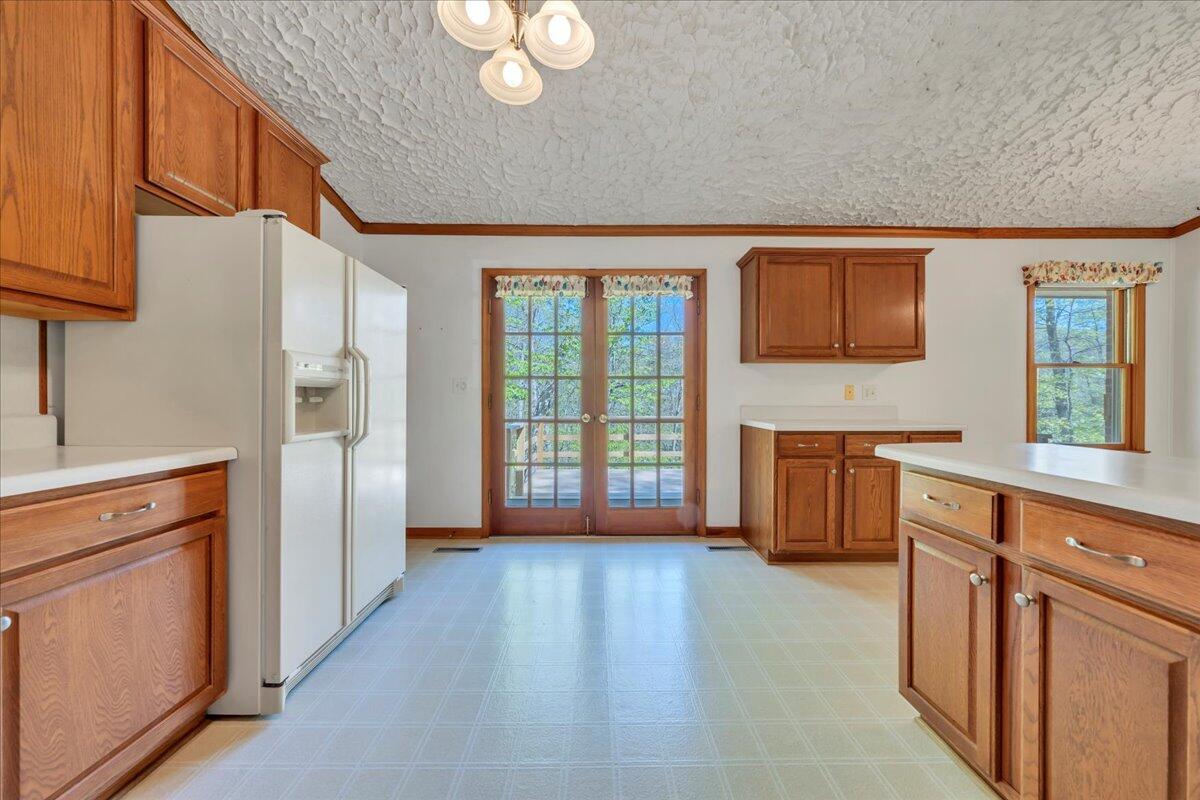 3160 Brian Rd, Salem, Virginia image 15