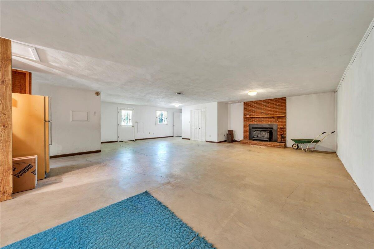 3160 Brian Rd, Salem, Virginia image 30