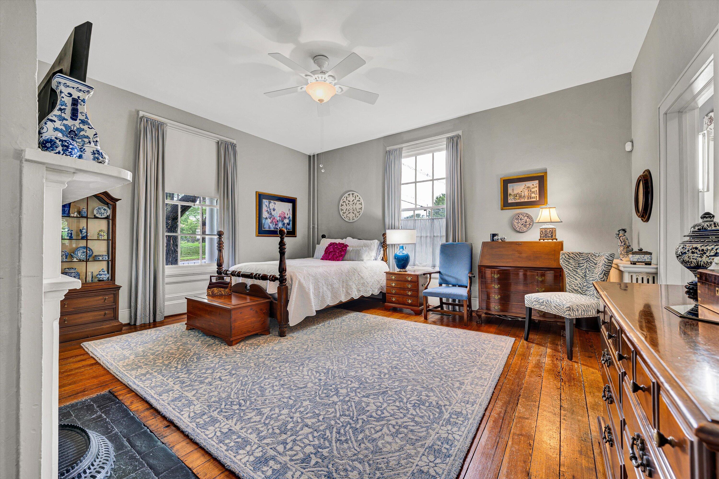 220 N Broad St, Salem, Virginia image 11