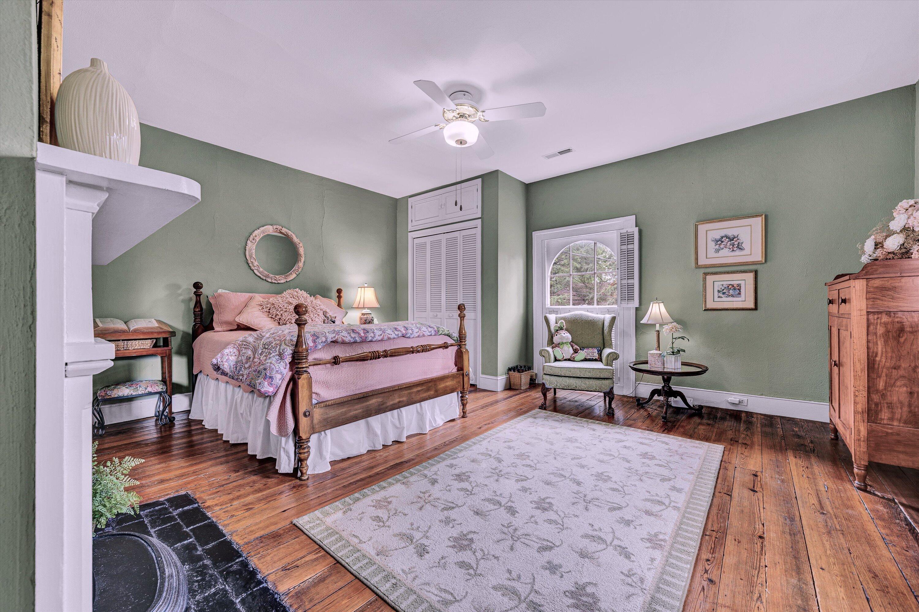 220 N Broad St, Salem, Virginia image 17