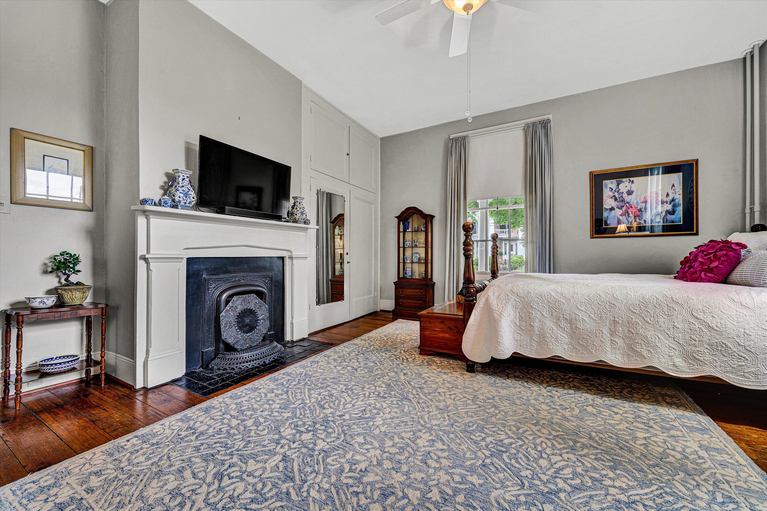 220 N Broad St, Salem, Virginia image 12