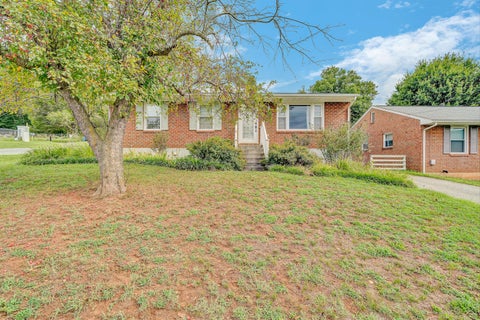 Homes For Sale - 502 2nd St<br/> Buchanan, VA 24066