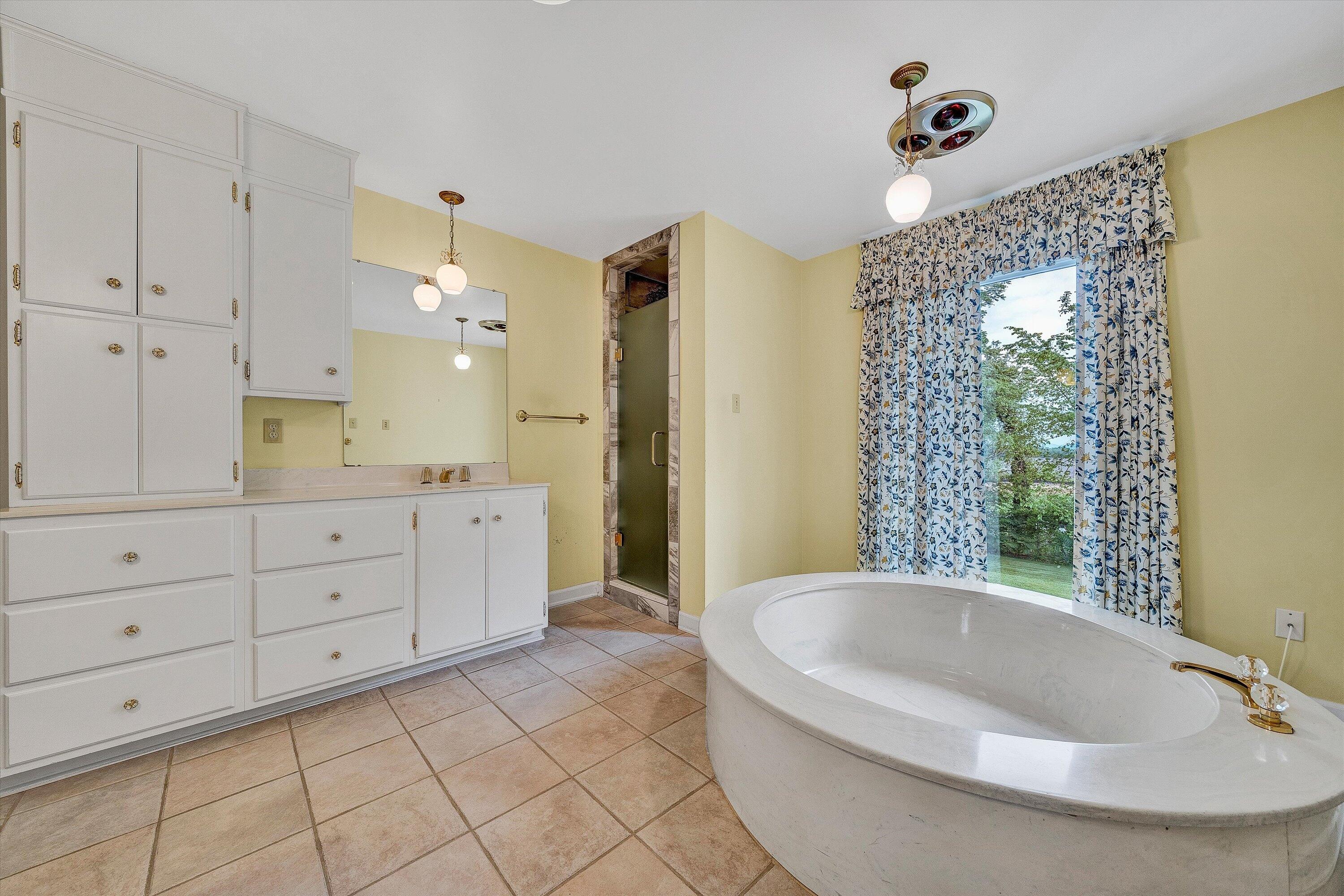 1200 Pickwick Ln, Salem, Virginia image 22