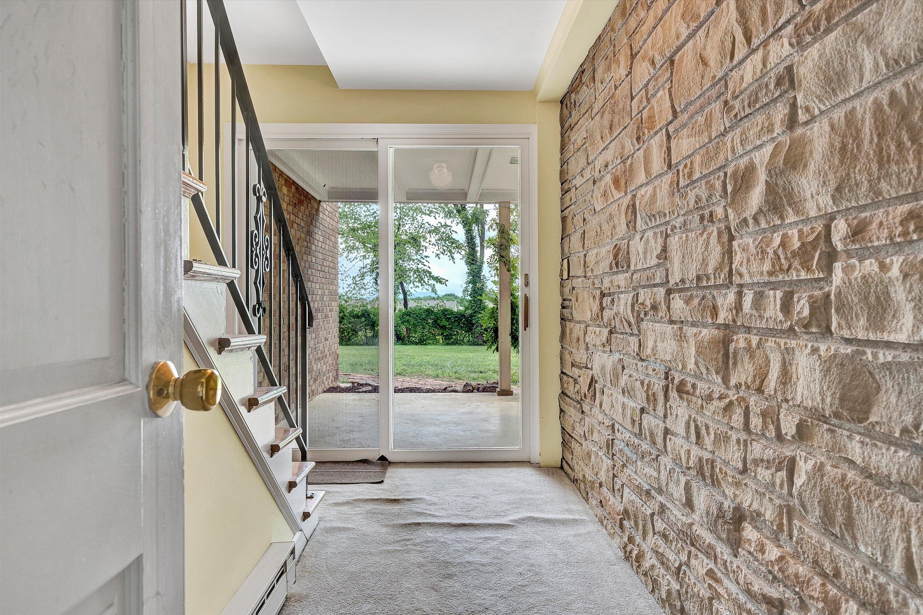 1200 Pickwick Ln, Salem, Virginia image 29