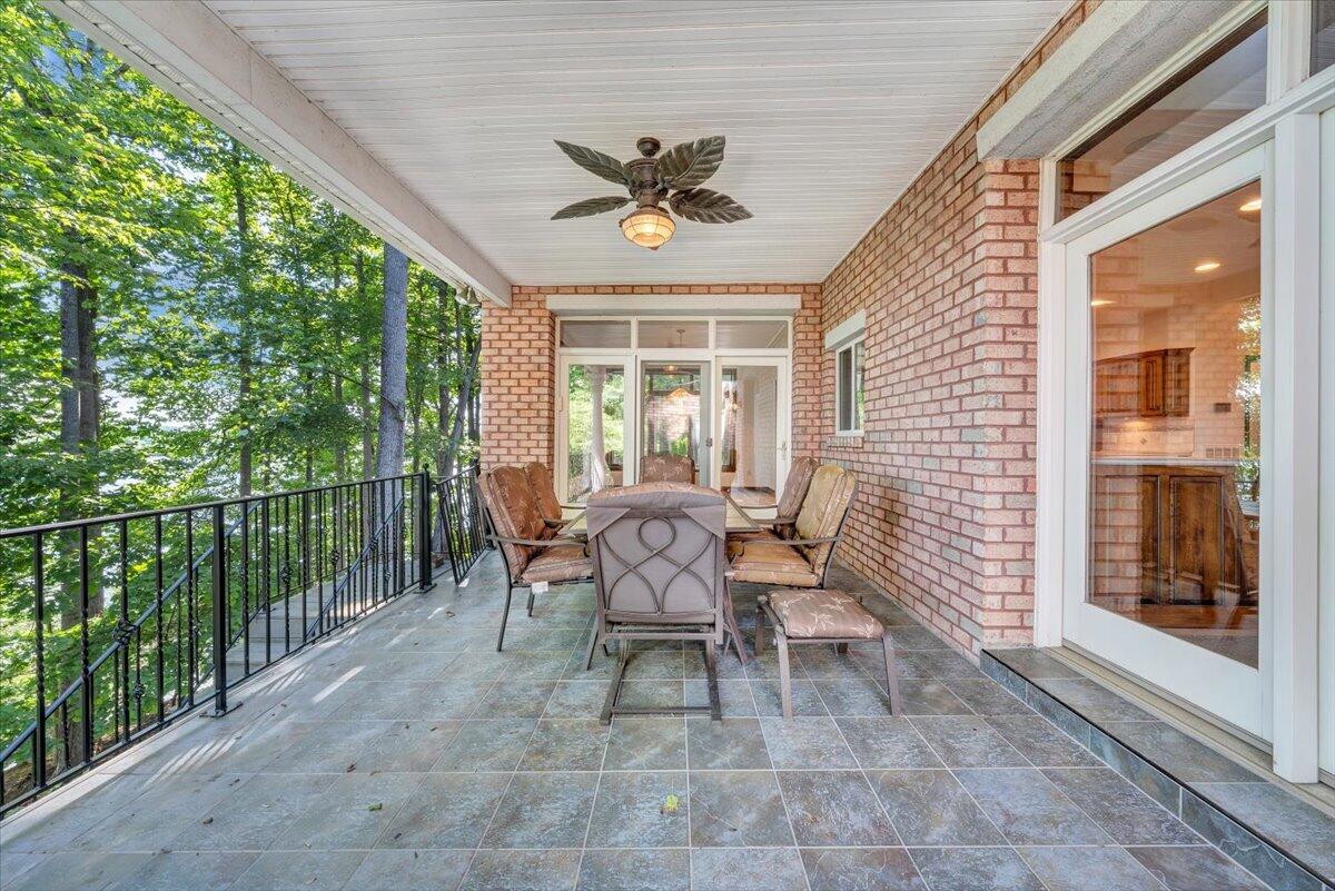 723 Fox Chase Rd, Wirtz, Virginia image 35