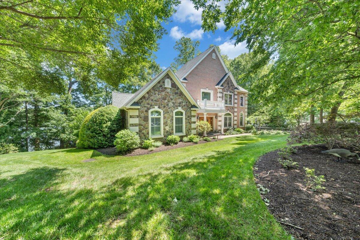 723 Fox Chase Rd, Wirtz, Virginia image 5