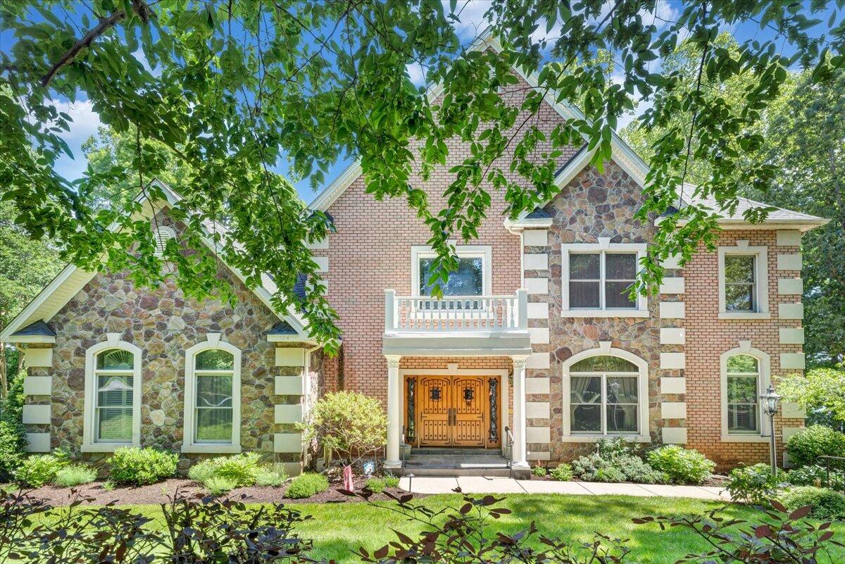 723 Fox Chase Rd, Wirtz, Virginia image 1