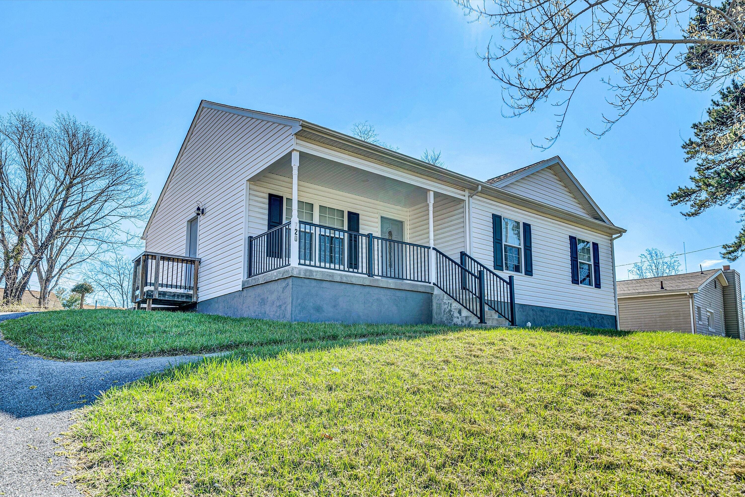 720 Camp North Rd, Salem, Virginia image 1