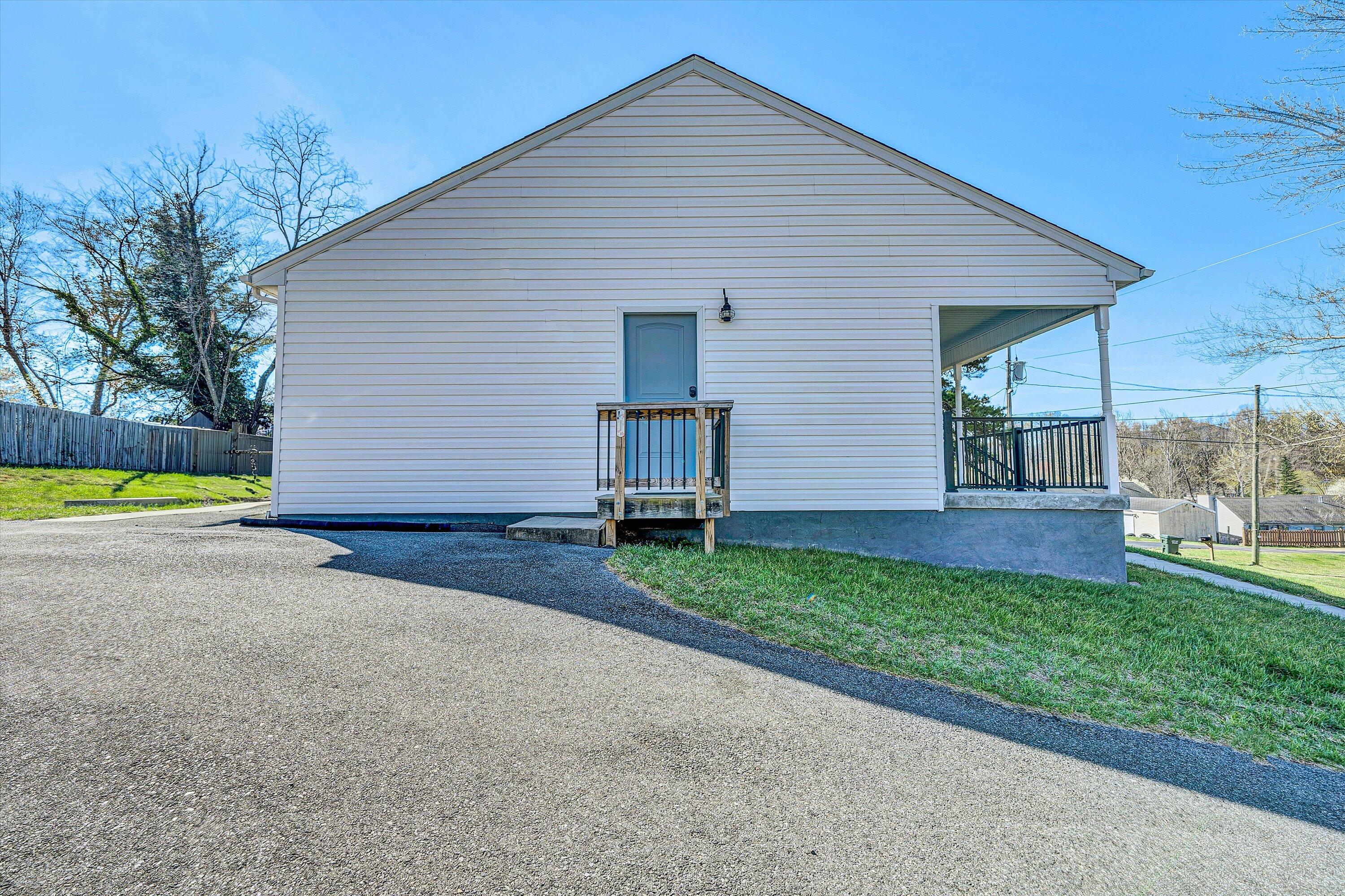720 Camp North Rd, Salem, Virginia image 29