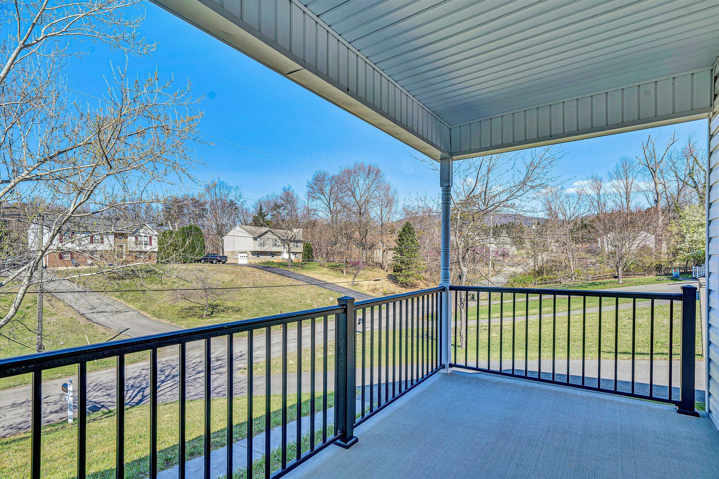 720 Camp North Rd, Salem, Virginia image 4