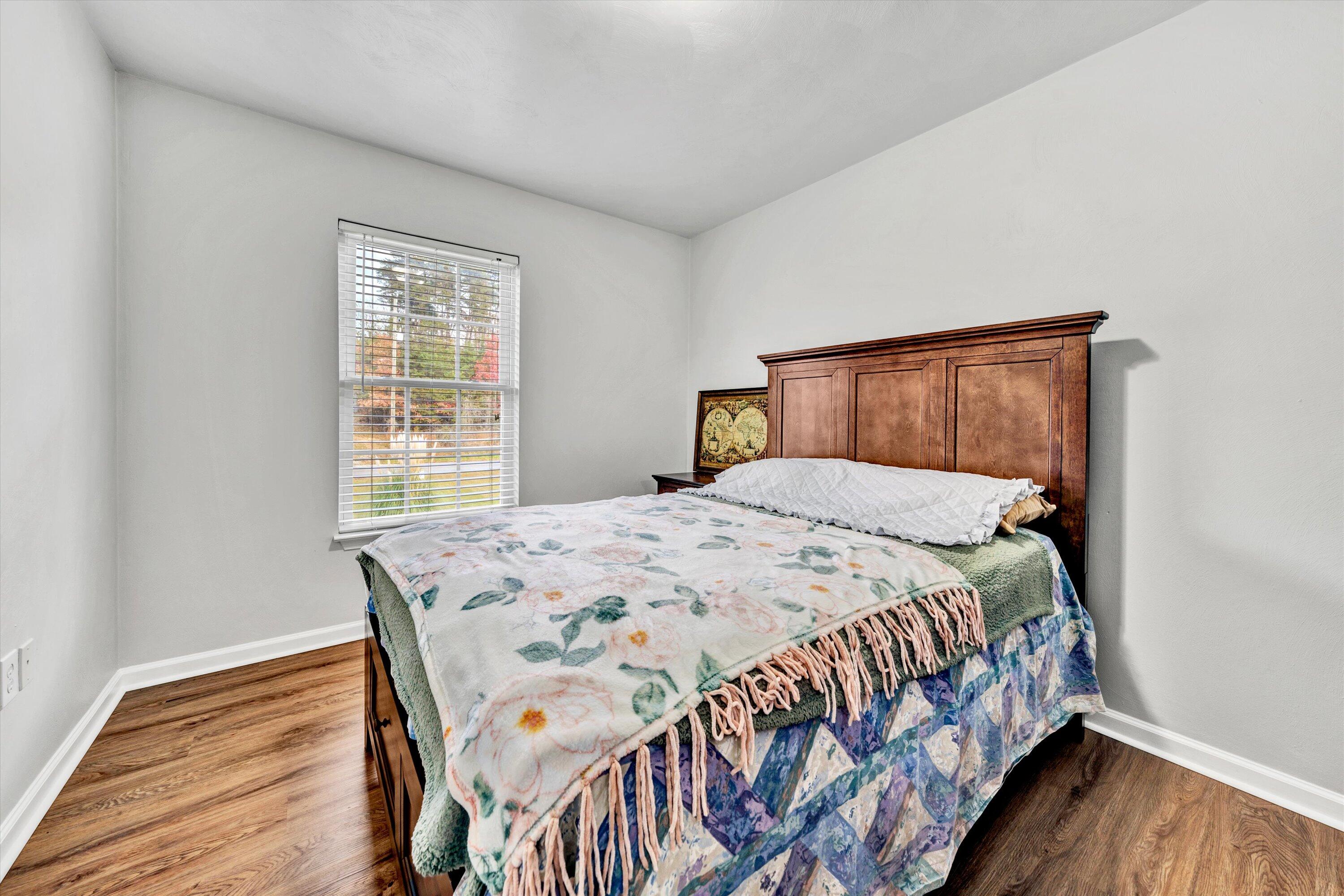 260 Harbor Landing Dr, Moneta, Virginia image 17