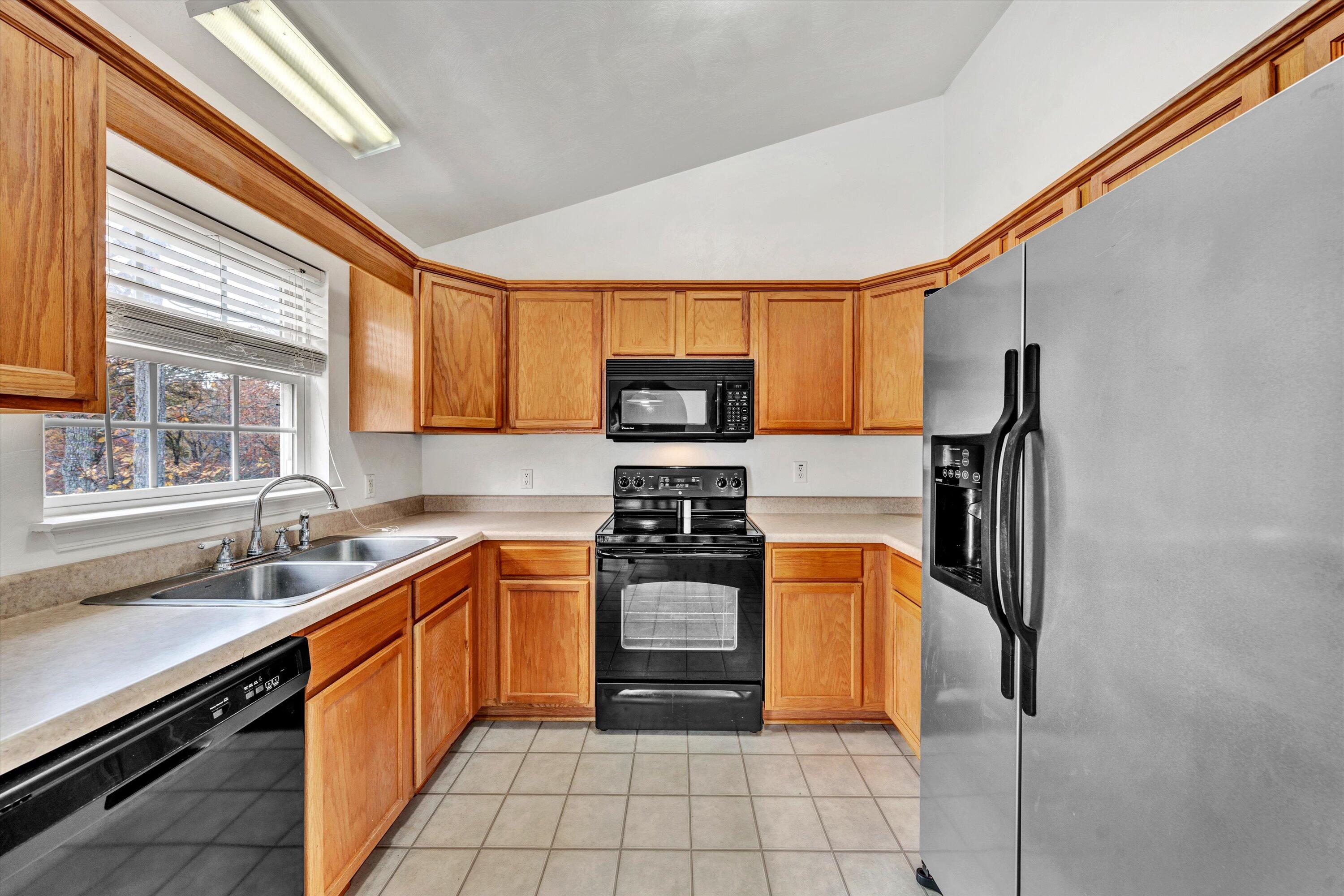 260 Harbor Landing Dr, Moneta, Virginia image 11