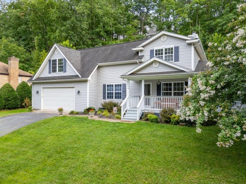 Homes For Sale - 5898 Lakemont Dr<br/> Roanoke, VA 24018