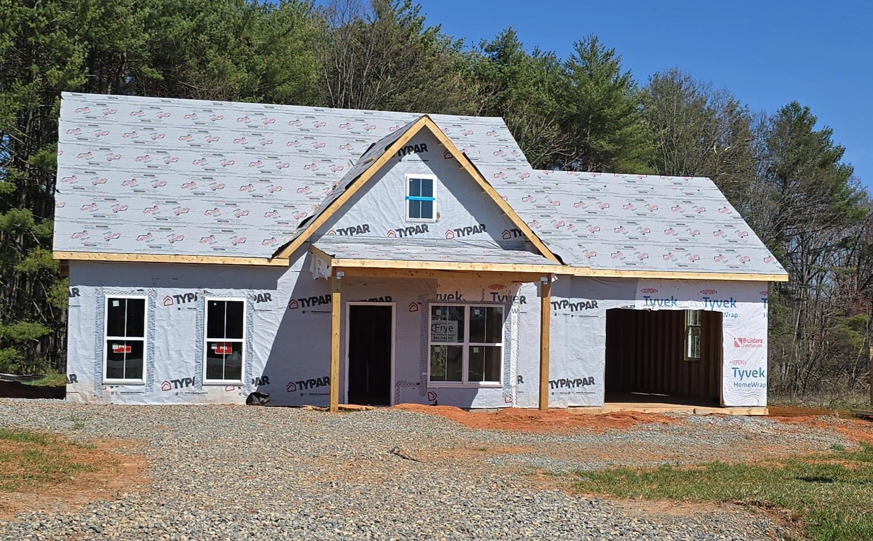 1581 Burnt Chimney Rd, Wirtz, Virginia image 2