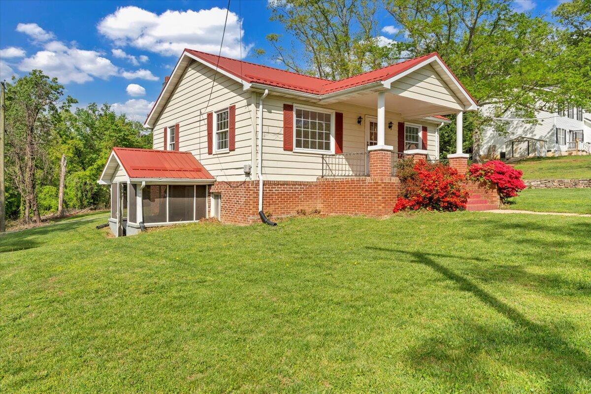 1054 Martin Mcneil Rd, Salem, Virginia image 31
