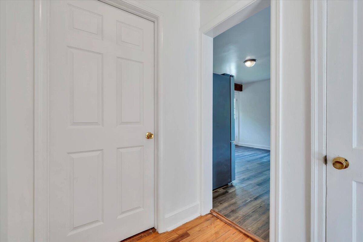 1054 Martin Mcneil Rd, Salem, Virginia image 9