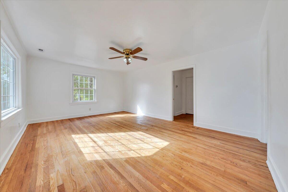 1054 Martin Mcneil Rd, Salem, Virginia image 4
