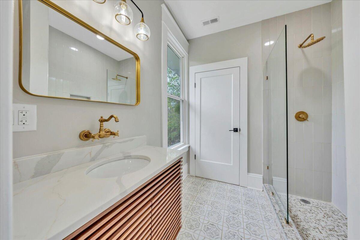 1221 Wasena Ter, Roanoke, Virginia image 50