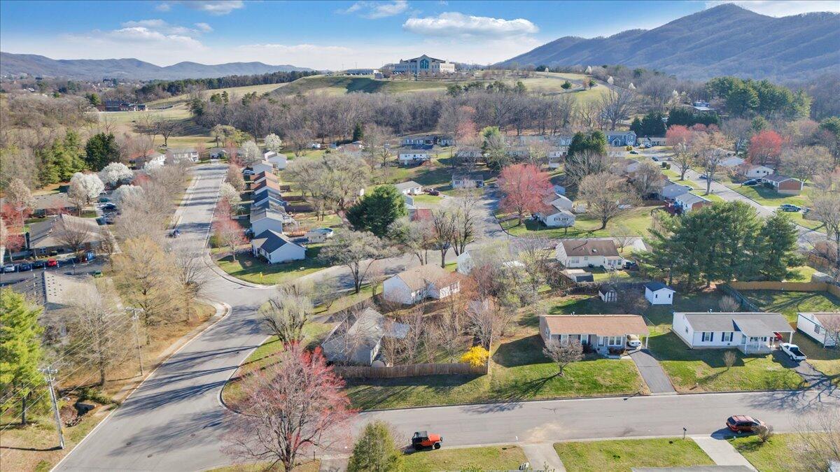 3350 Springtree Dr, Roanoke, Ohio image 42