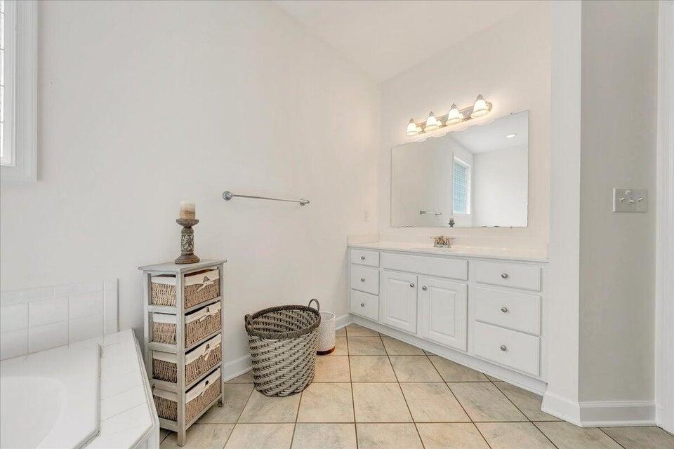 1140 Marie Dr, Huddleston, Virginia image 27