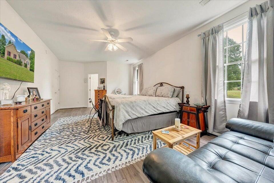 1140 Marie Dr, Huddleston, Virginia image 23