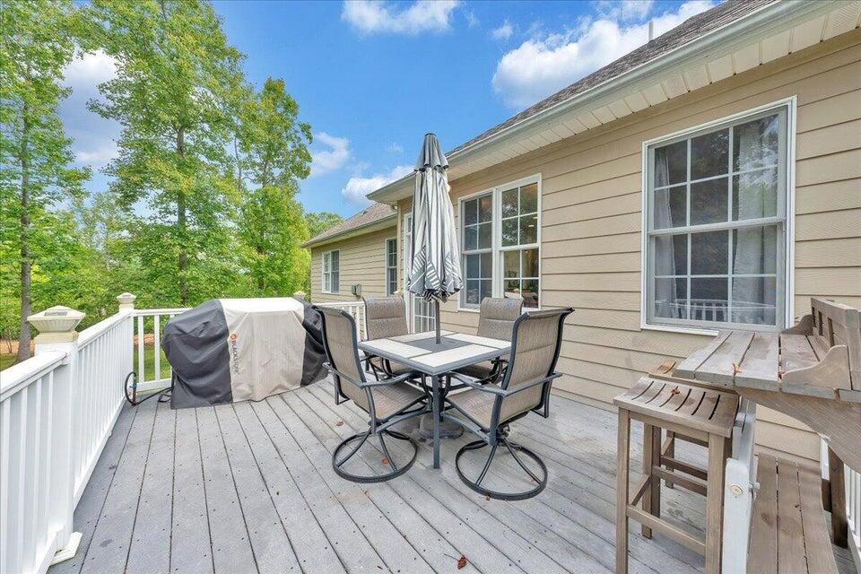 1140 Marie Dr, Huddleston, Virginia image 46