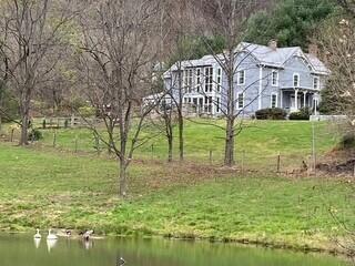 5109 Twelve Oclock Knob Rd, Roanoke, Virginia image 2