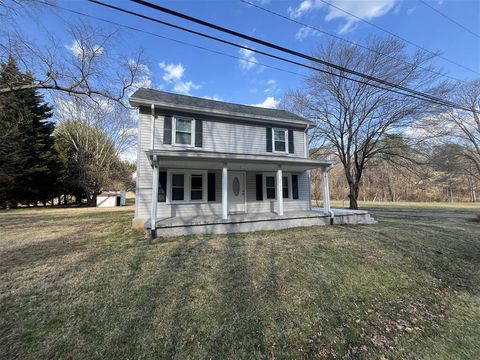 Photo of 2792 E Ruritan RD, Roanoke, VA 24012 (MLS # 925656)