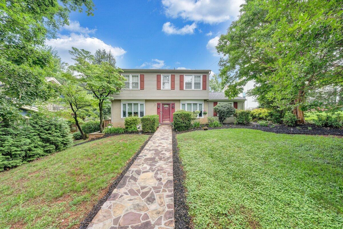 2626 Avenham Ave, Roanoke, Virginia image 2