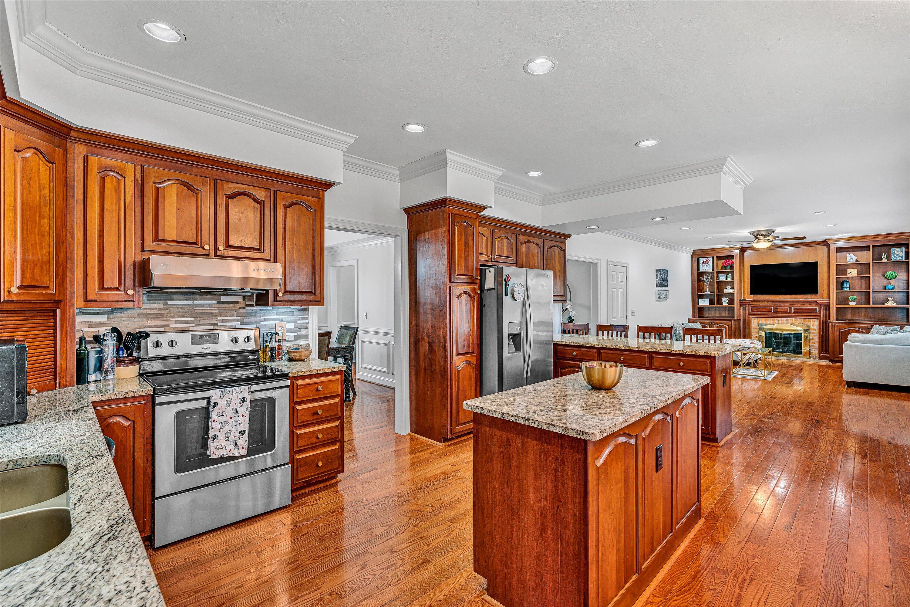 8204 Strathmore Ln, Roanoke, Virginia image 16