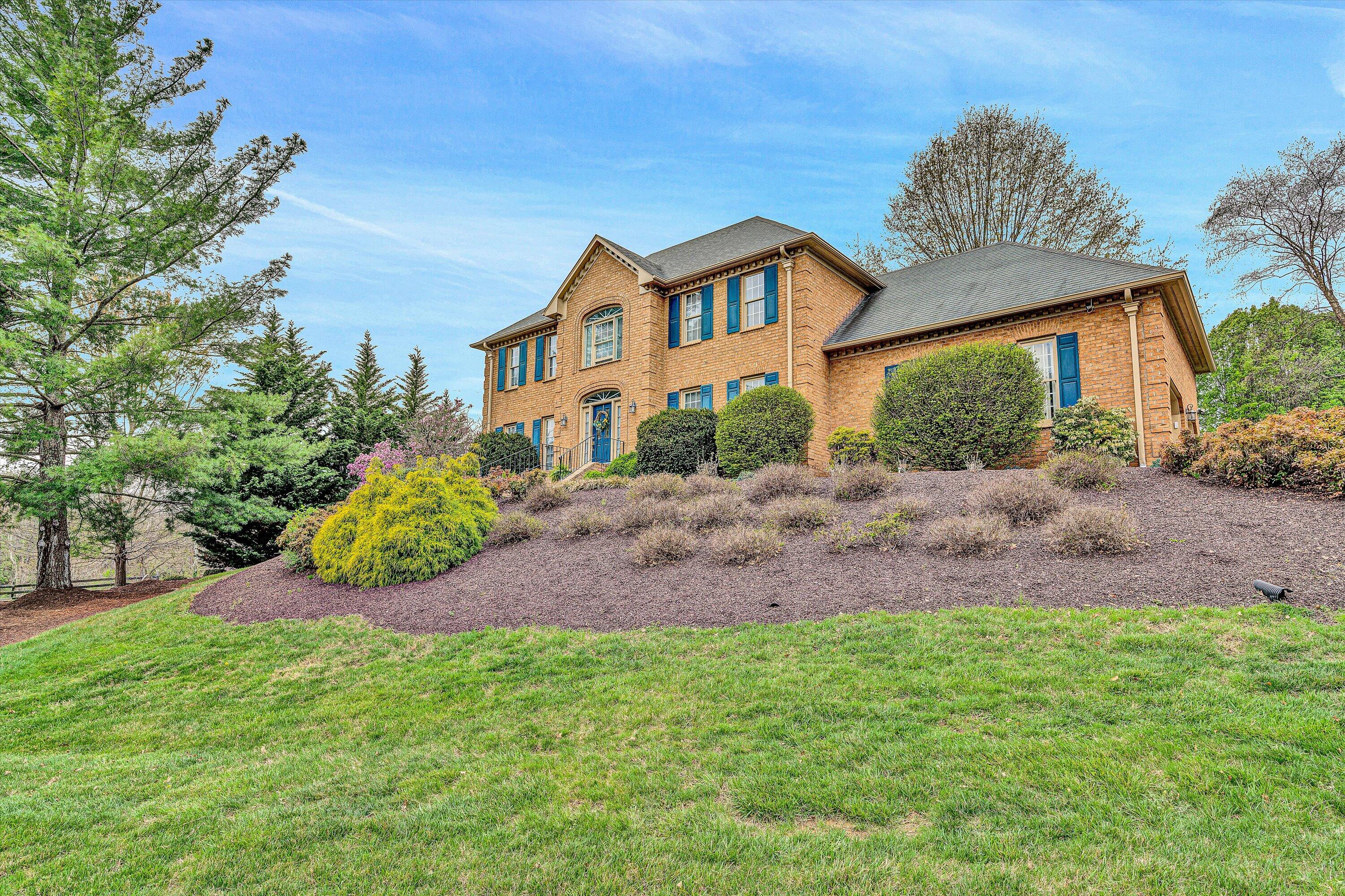 8204 Strathmore Ln, Roanoke, Virginia image 3