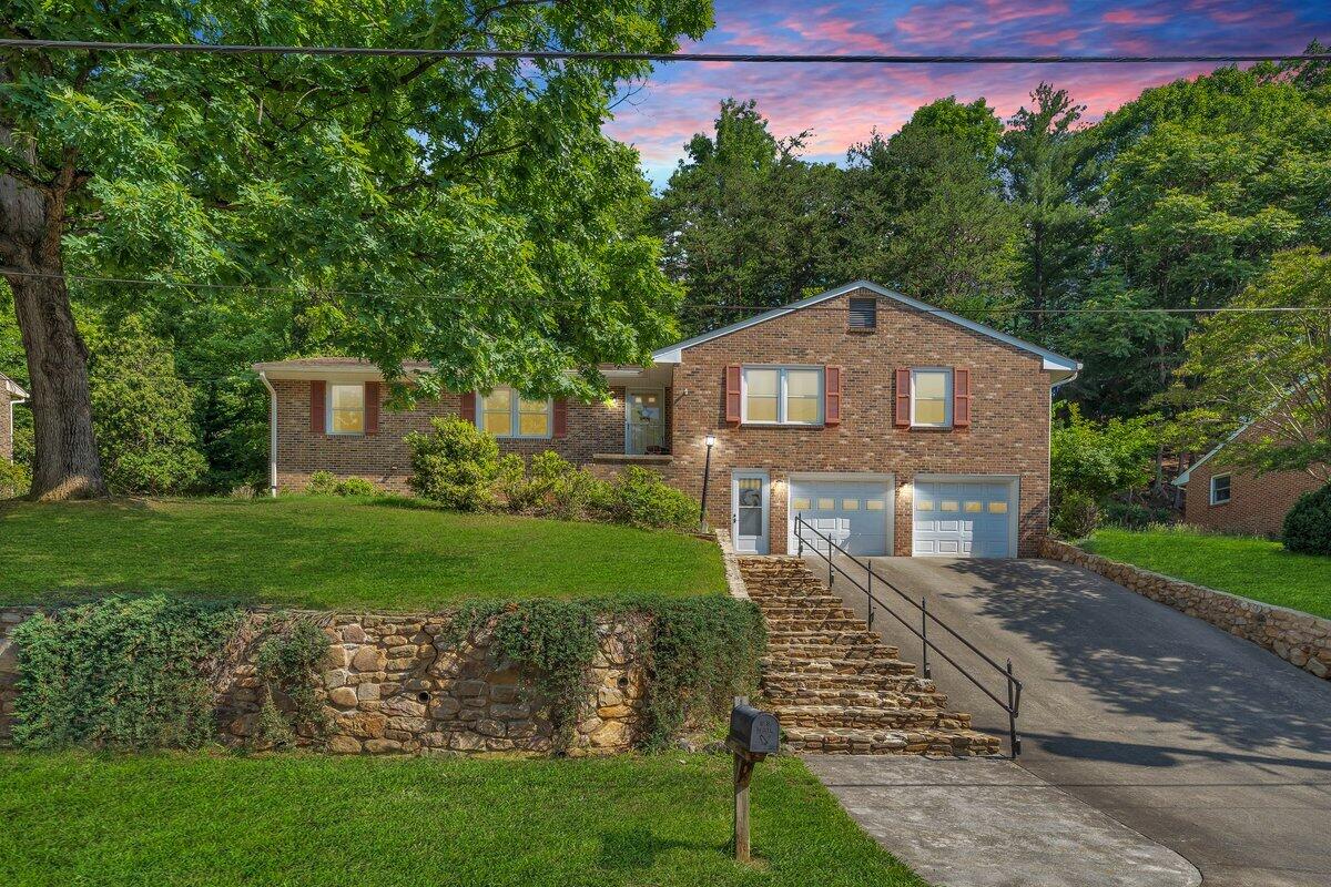 3412 Canter Cir, Roanoke, Virginia image 1